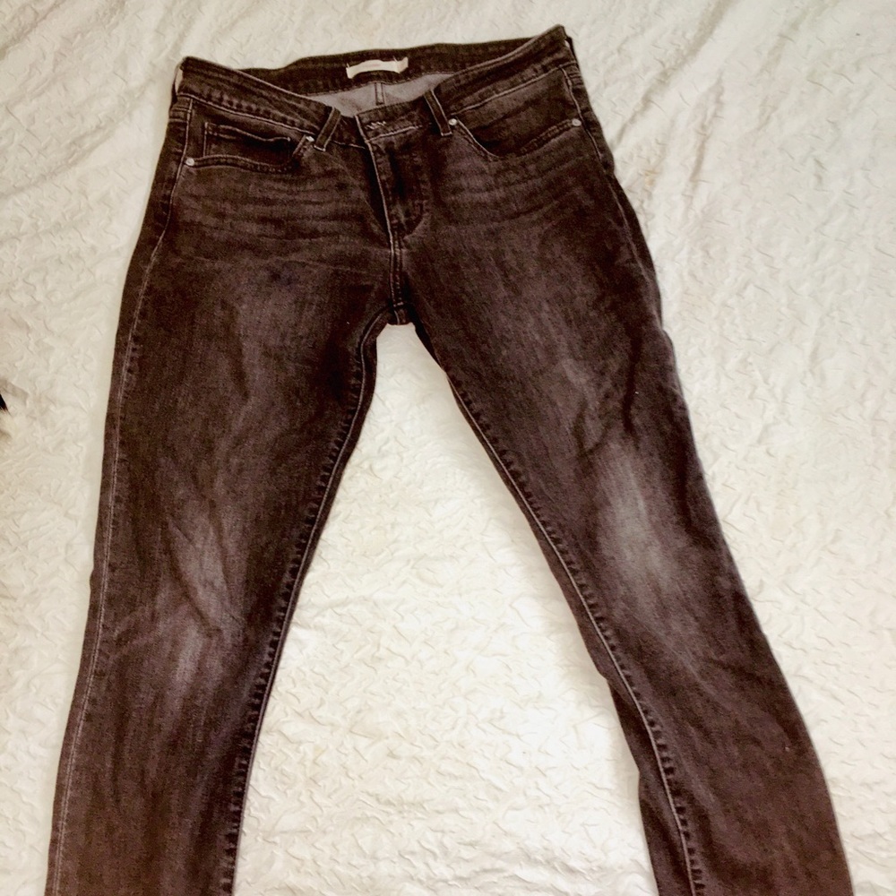 2 for 1 on ALL PANTS!! Levi’s Good condition